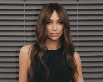 Не гламур, а настоящее счастье: Как изменилась жизнь певицы с рождением ребёнка.